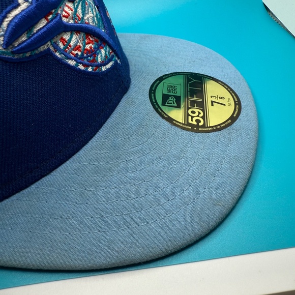 Toronto Blue Jays Alternative Logo MLB New Era  Fitted Baseball Hat - Size 7 3/8 - Picture 14 of 14